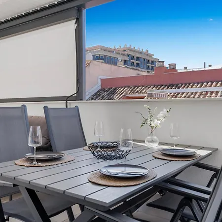Sunny Penthouse In By Costarentals - Ref 215 *