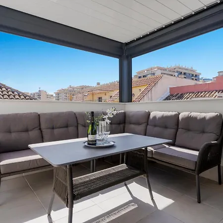 Sunny Penthouse In By Costarentals - Ref 215 *
