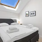 Penthouse In By Costarentals - Ref 215